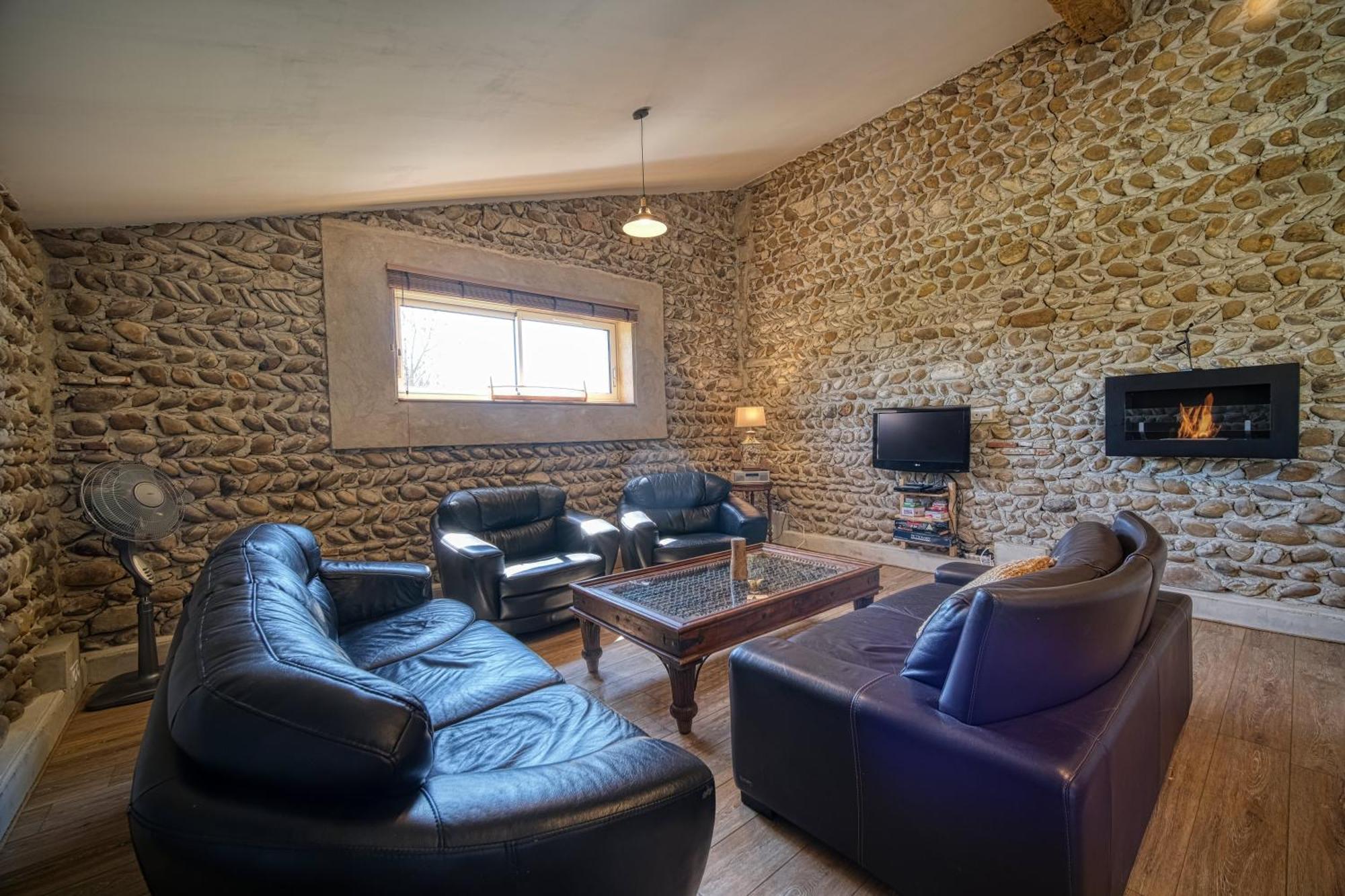 Maison Michonieres - Gite 3 Etoiles - 8 Personnes Miribel  Exterior foto