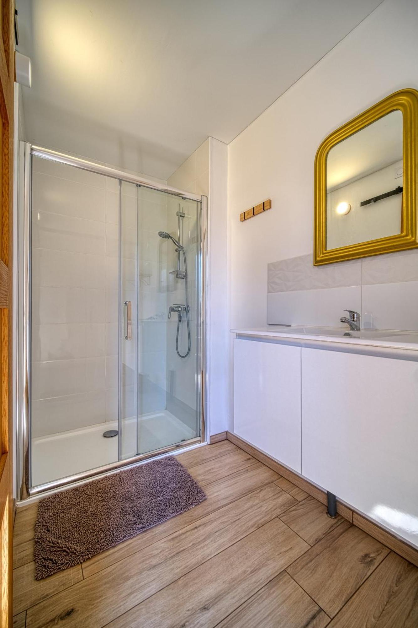 Maison Michonieres - Gite 3 Etoiles - 8 Personnes Miribel  Exterior foto